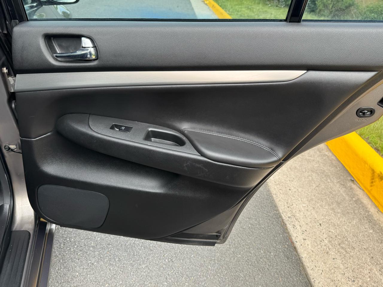Infiniti G Sedan G37x AWD 2011