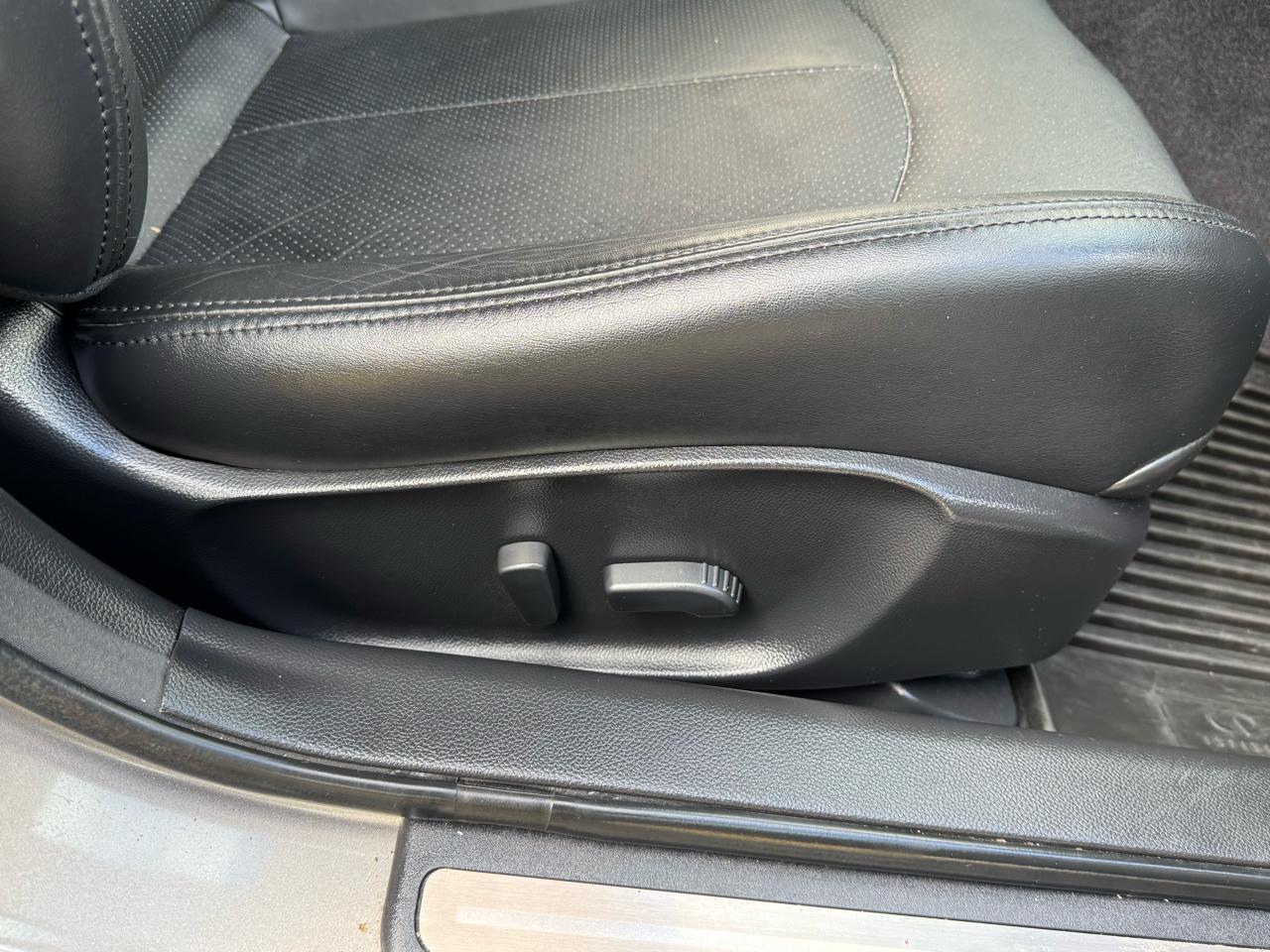Infiniti G Sedan G37x AWD 2011