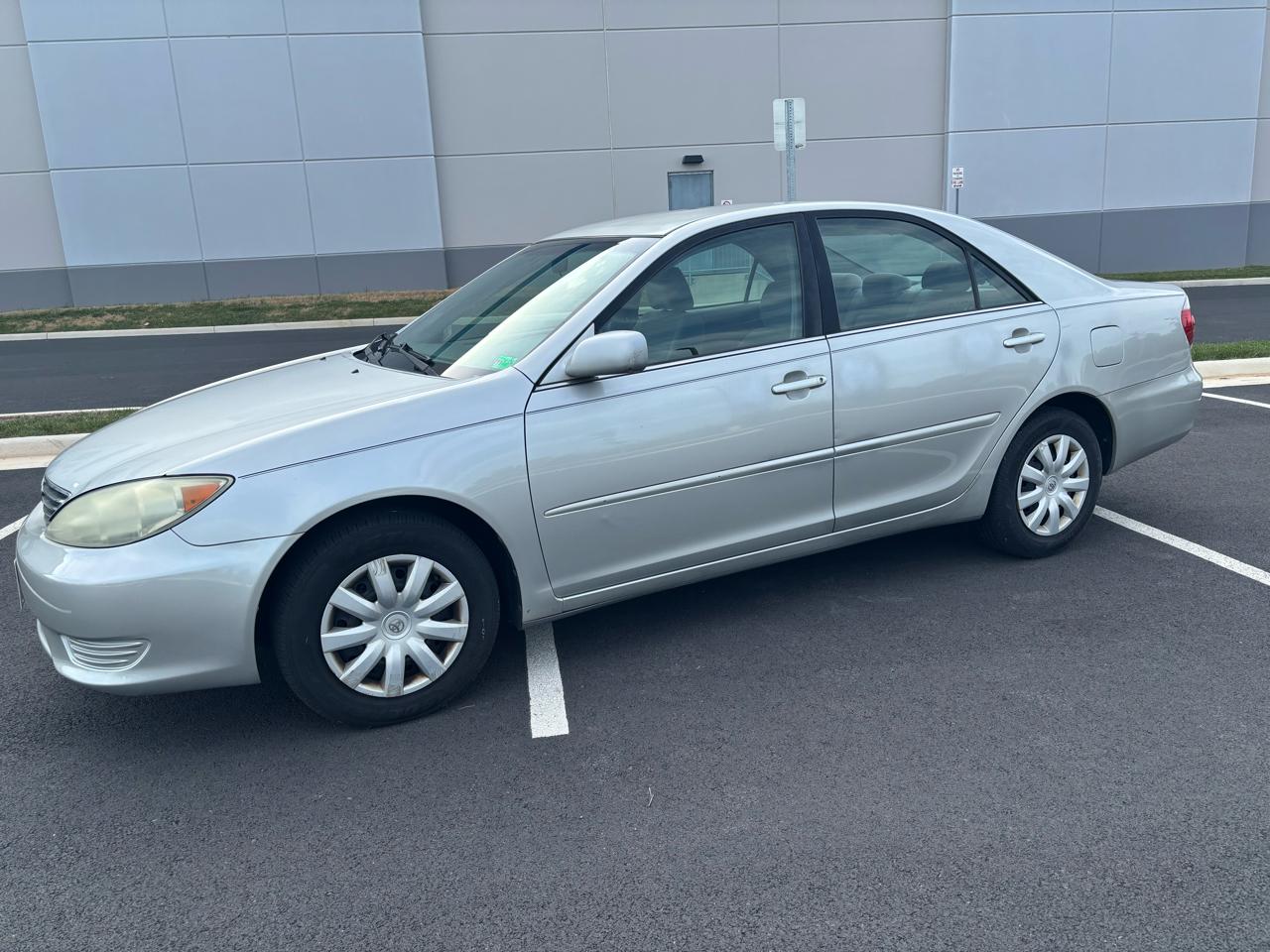Toyota Camry Standard 2006