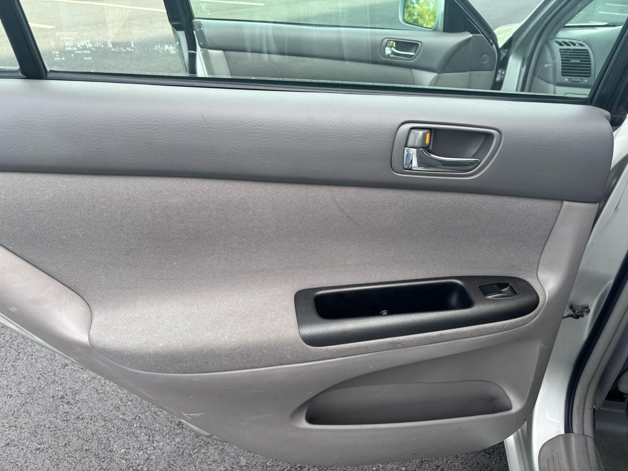Toyota Camry Standard 2006