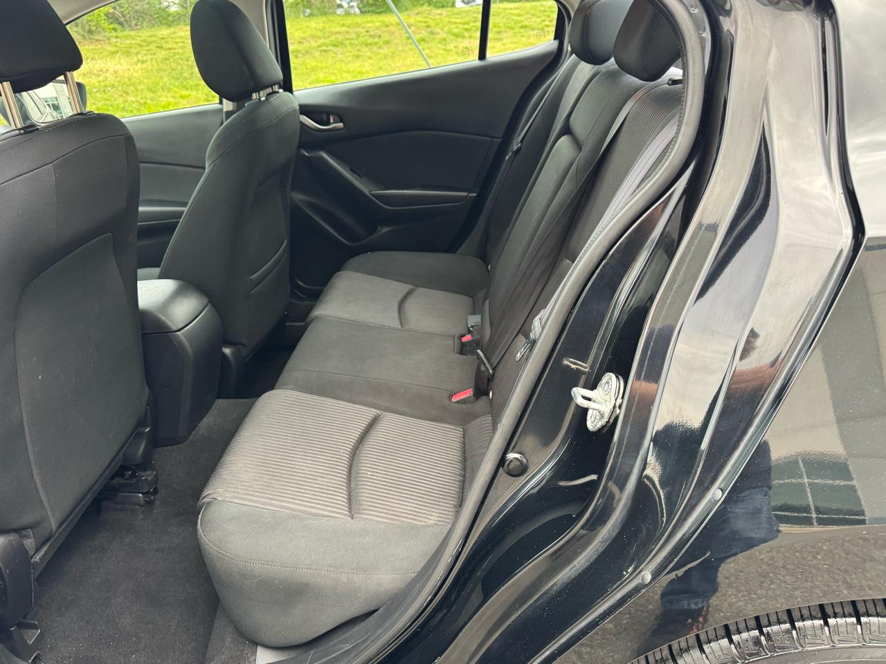 Mazda MAZDA3 i Touring AT 4-Door 2014
