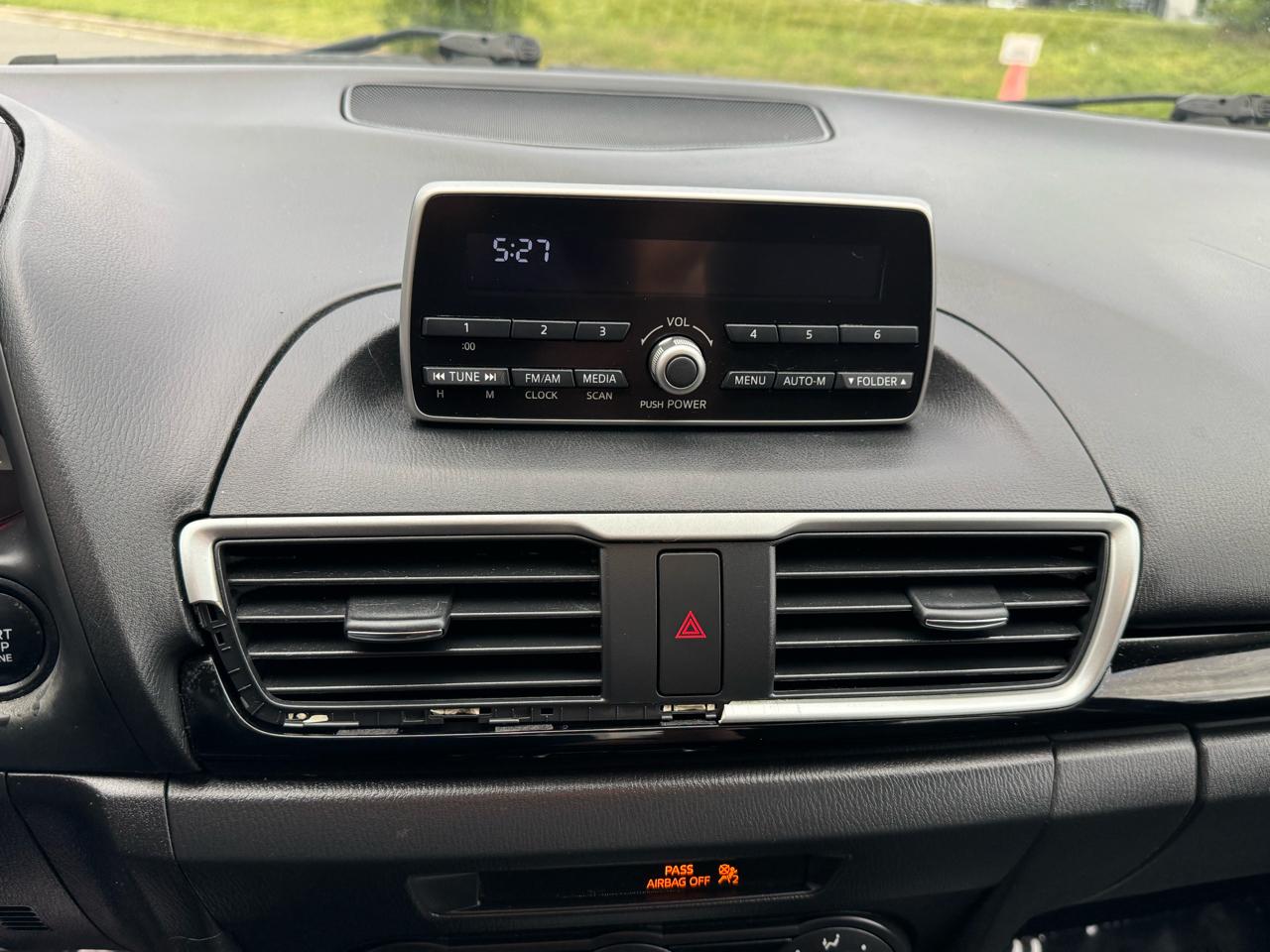 Mazda MAZDA3 i Touring AT 4-Door 2014