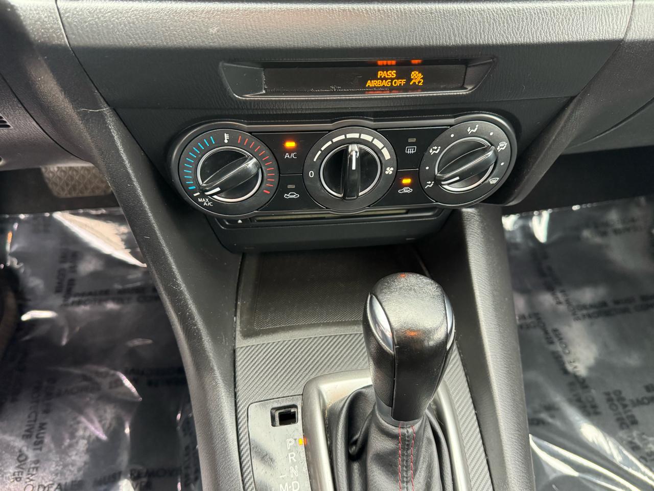 Mazda MAZDA3 i Touring AT 4-Door 2014