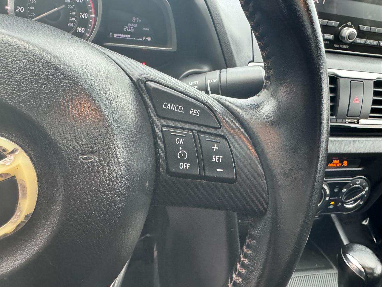 Mazda MAZDA3 i Touring AT 4-Door 2014