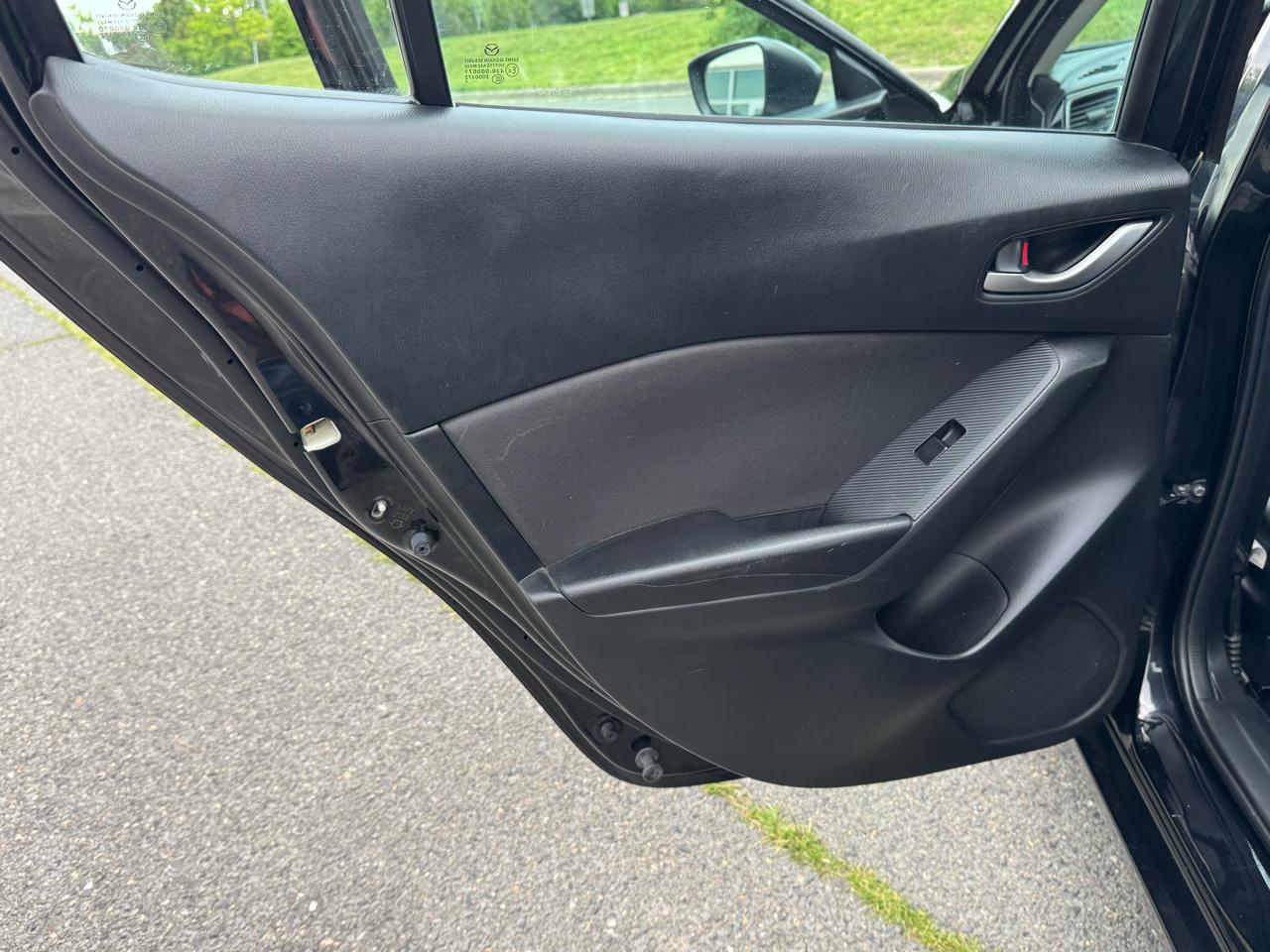 Mazda MAZDA3 i Touring AT 4-Door 2014