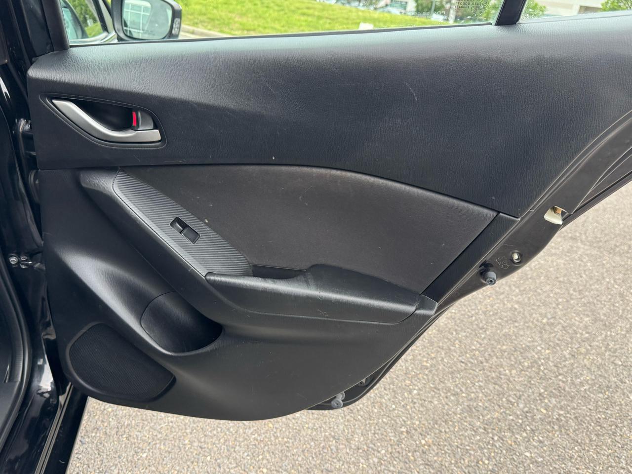 Mazda MAZDA3 i Touring AT 4-Door 2014