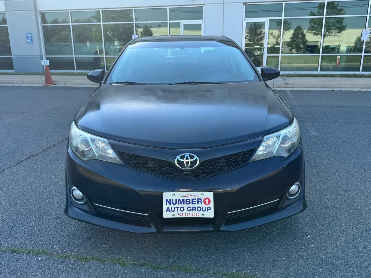 Toyota Camry SE 2012