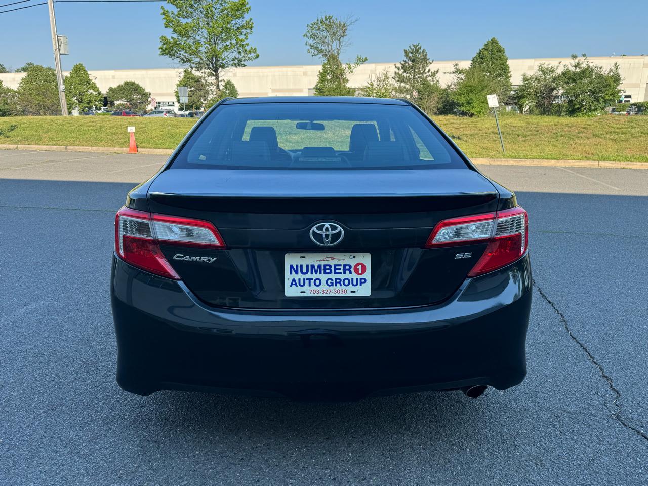 Toyota Camry SE 2012