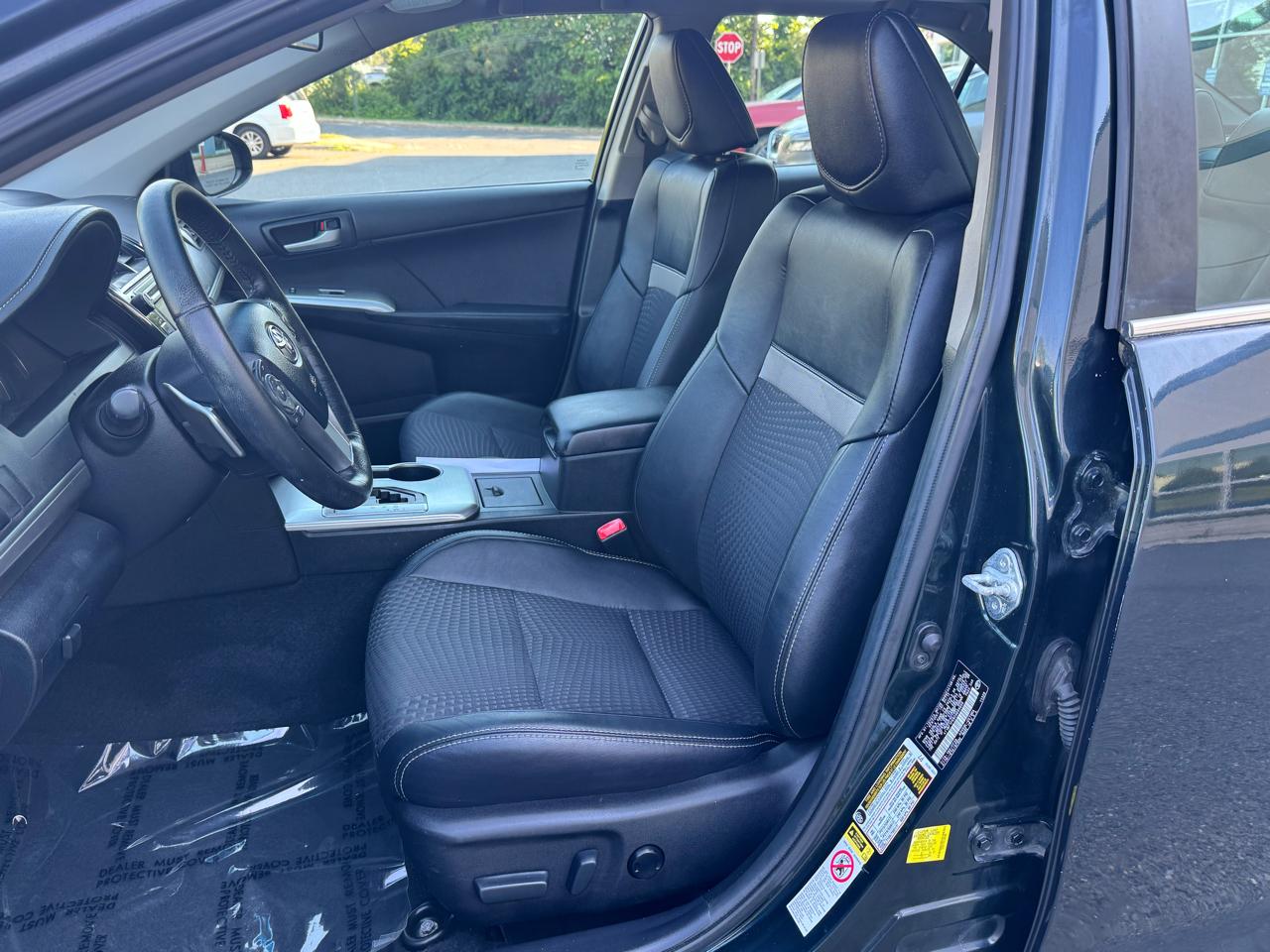 Toyota Camry SE 2012