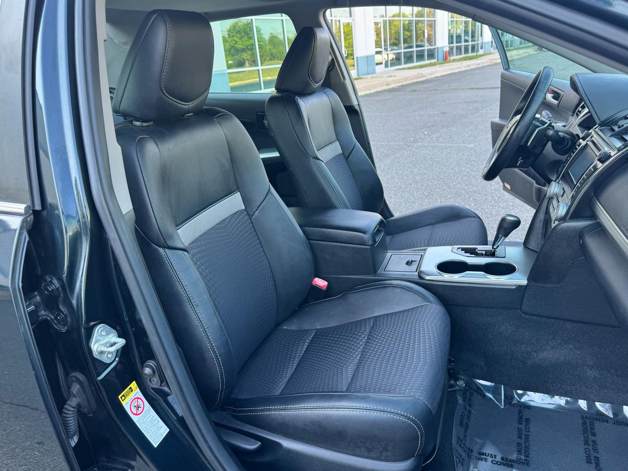 Toyota Camry SE 2012