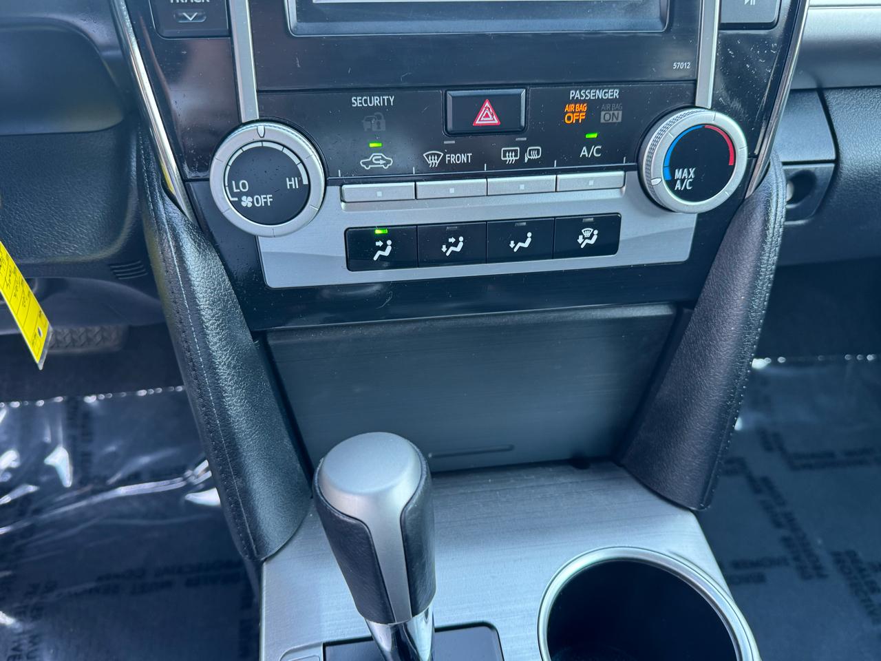 Toyota Camry SE 2012