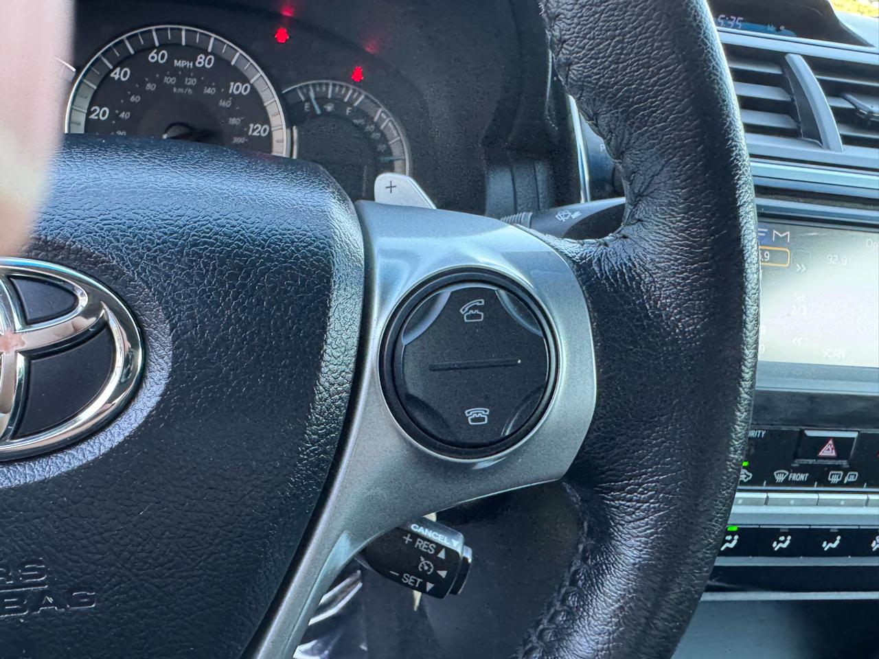 Toyota Camry SE 2012
