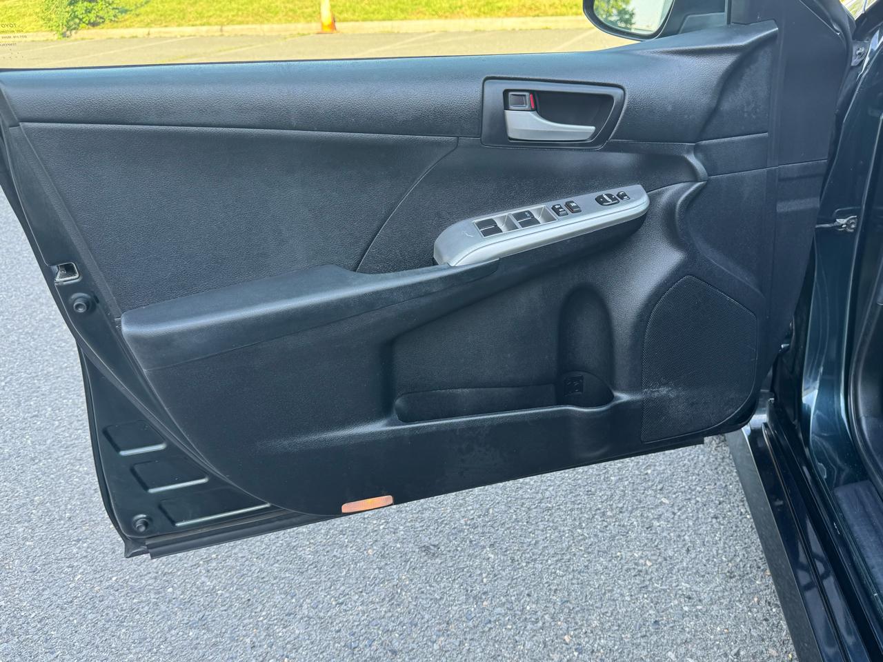 Toyota Camry SE 2012