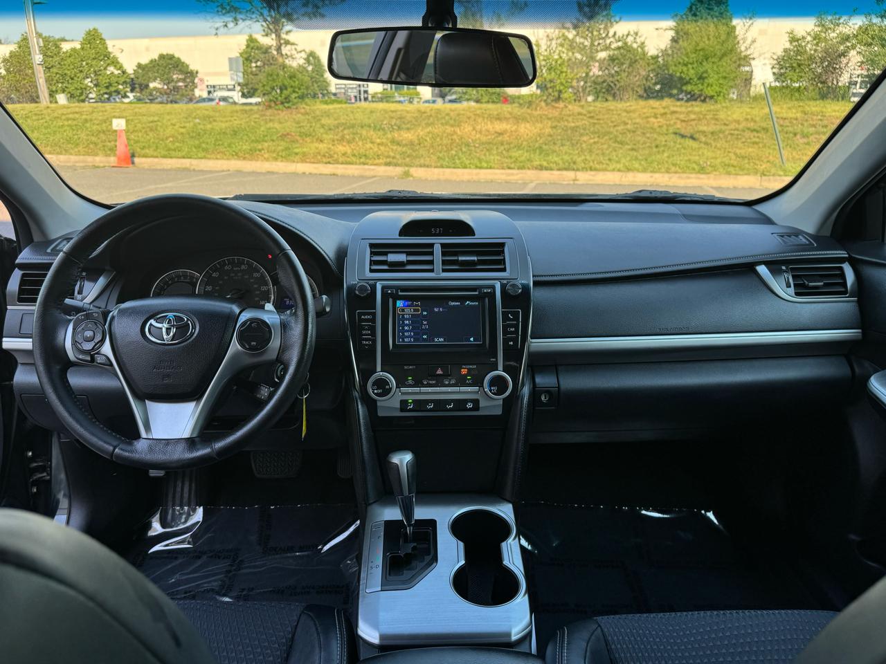 Toyota Camry SE 2012