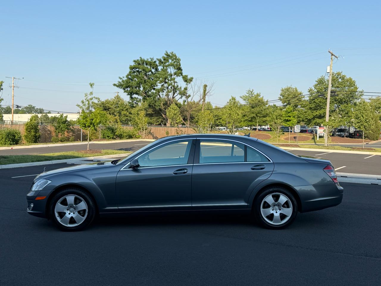 Mercedes-Benz S-Class S550 4MATIC 2007