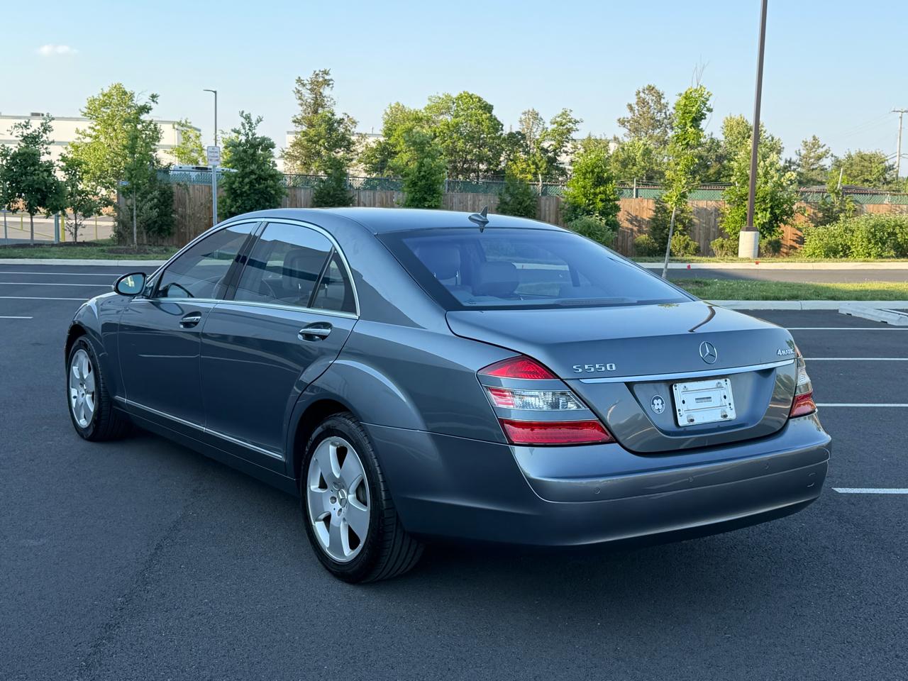 Mercedes-Benz S-Class S550 4MATIC 2007