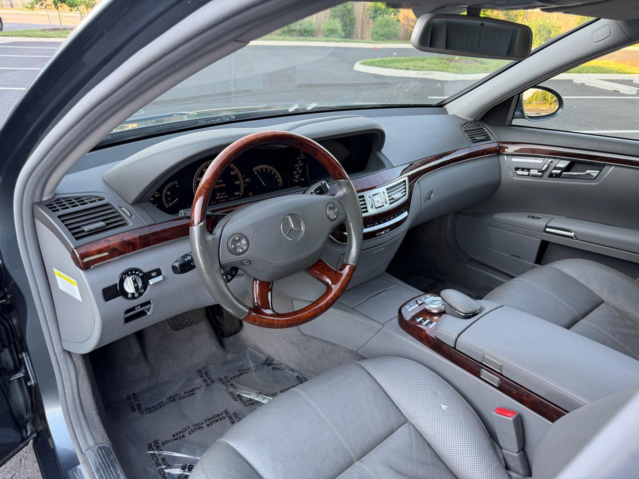 Mercedes-Benz S-Class S550 4MATIC 2007