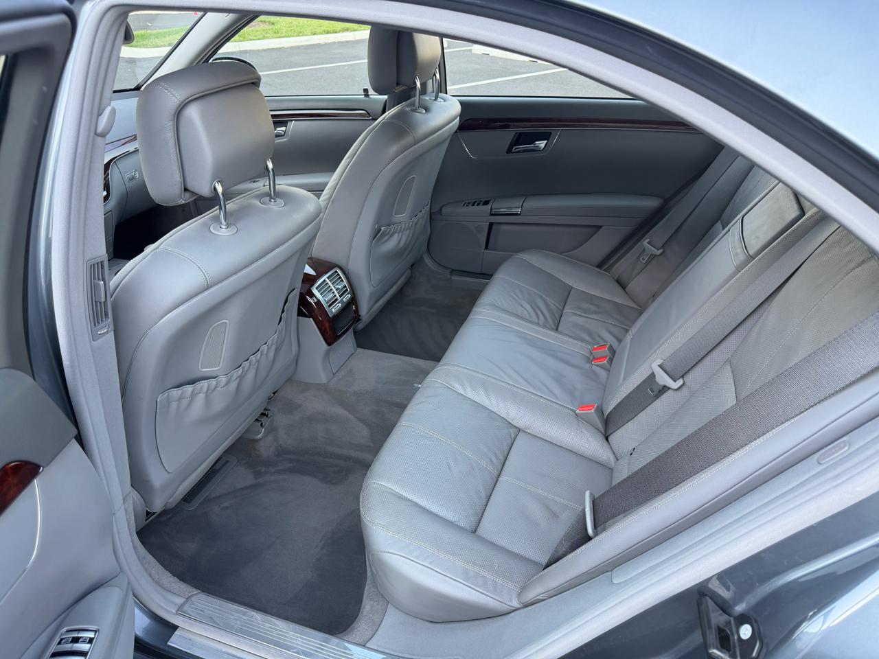 Mercedes-Benz S-Class S550 4MATIC 2007