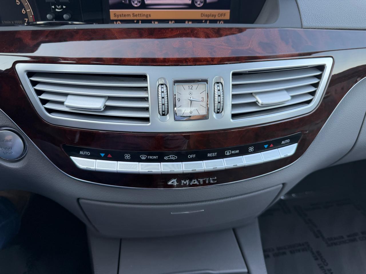 Mercedes-Benz S-Class S550 4MATIC 2007
