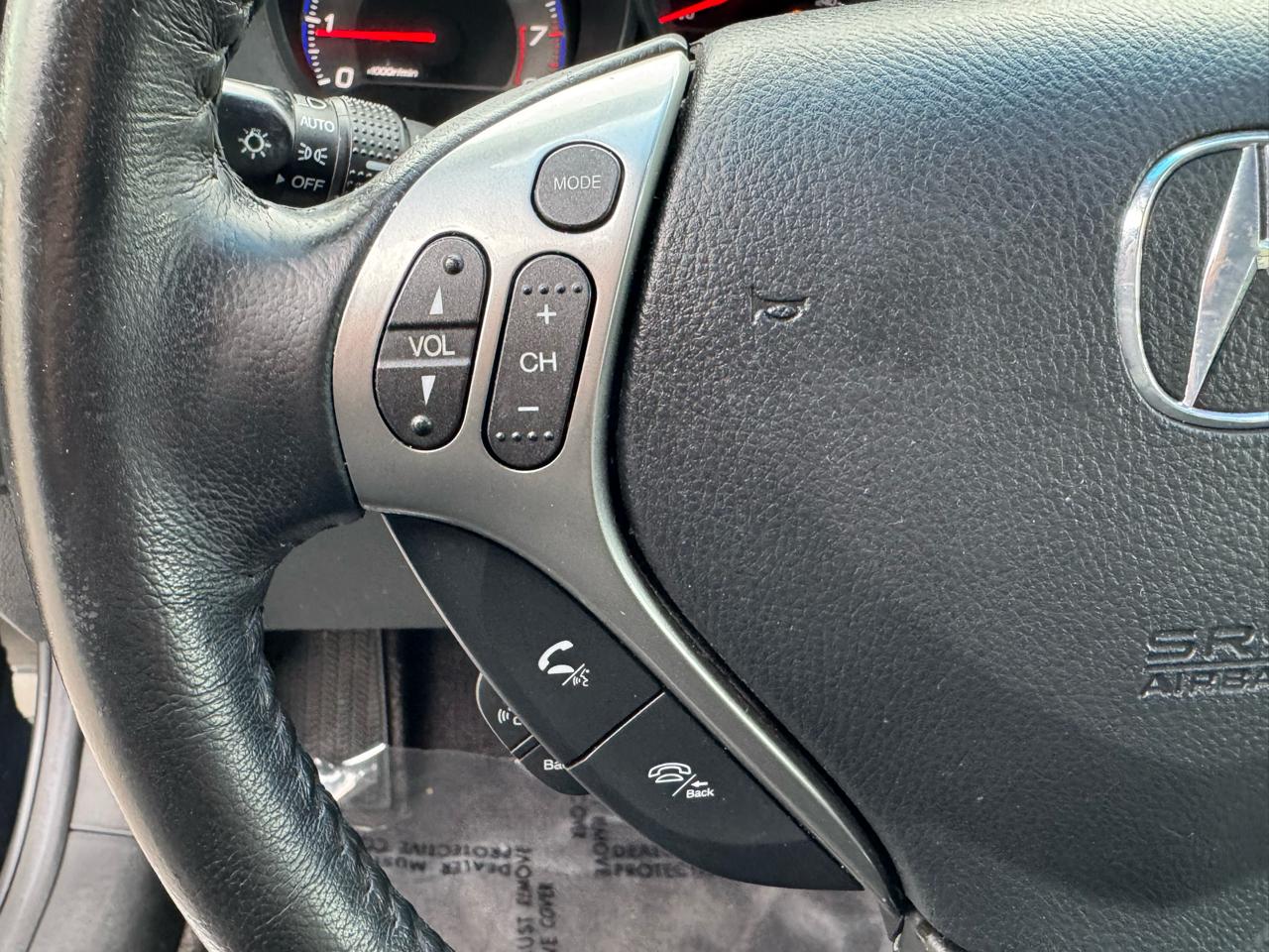 Acura TL 5-Speed AT with Navigation System 2008