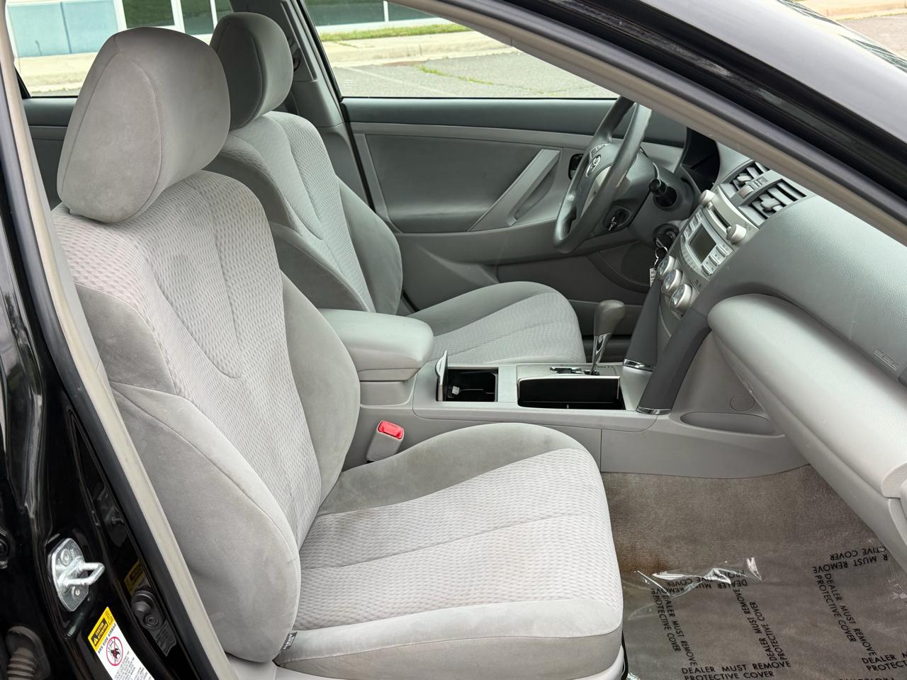 Toyota Camry Base 6-Spd AT 2011