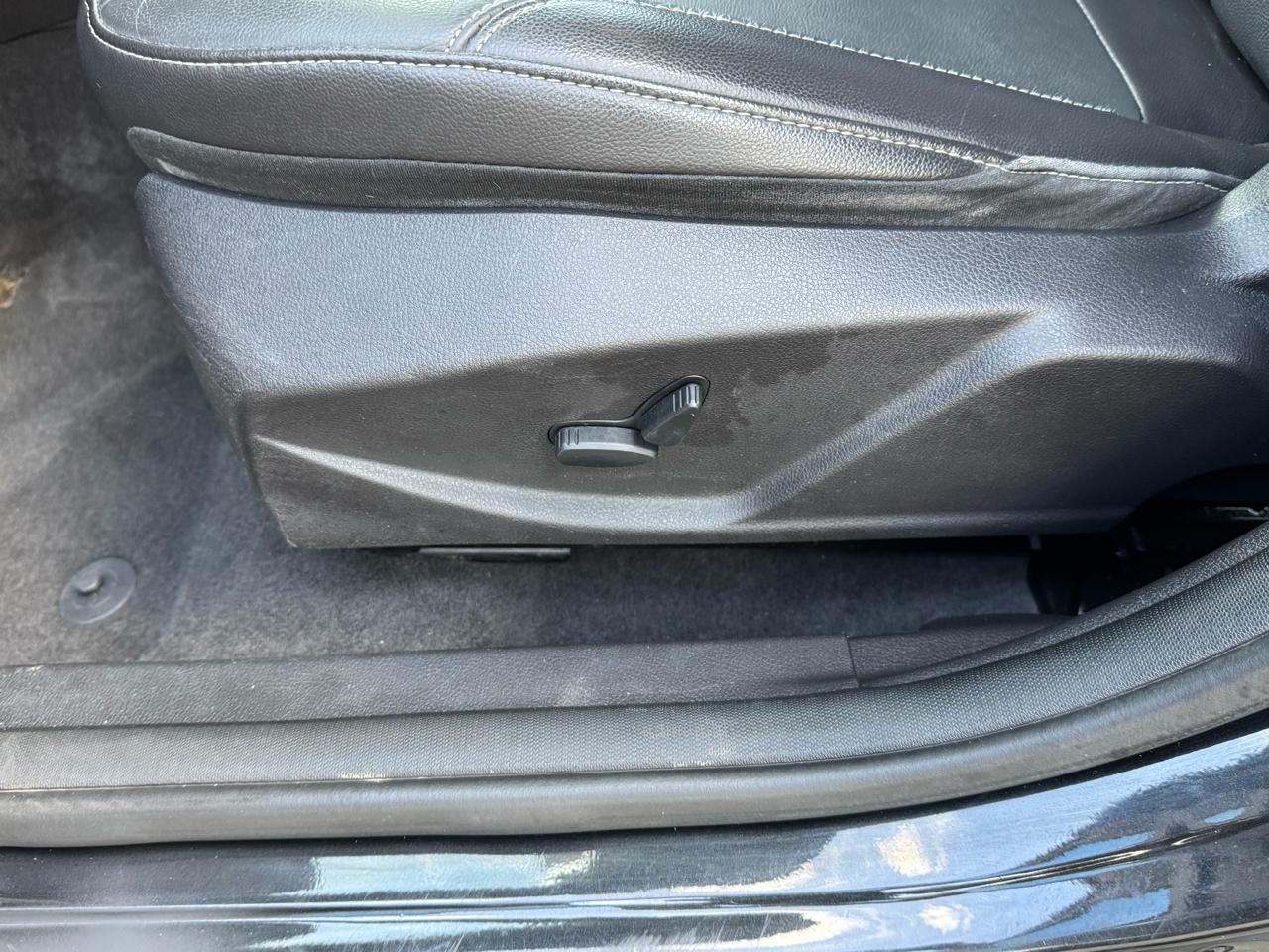 Ford Focus SE Sedan 2014