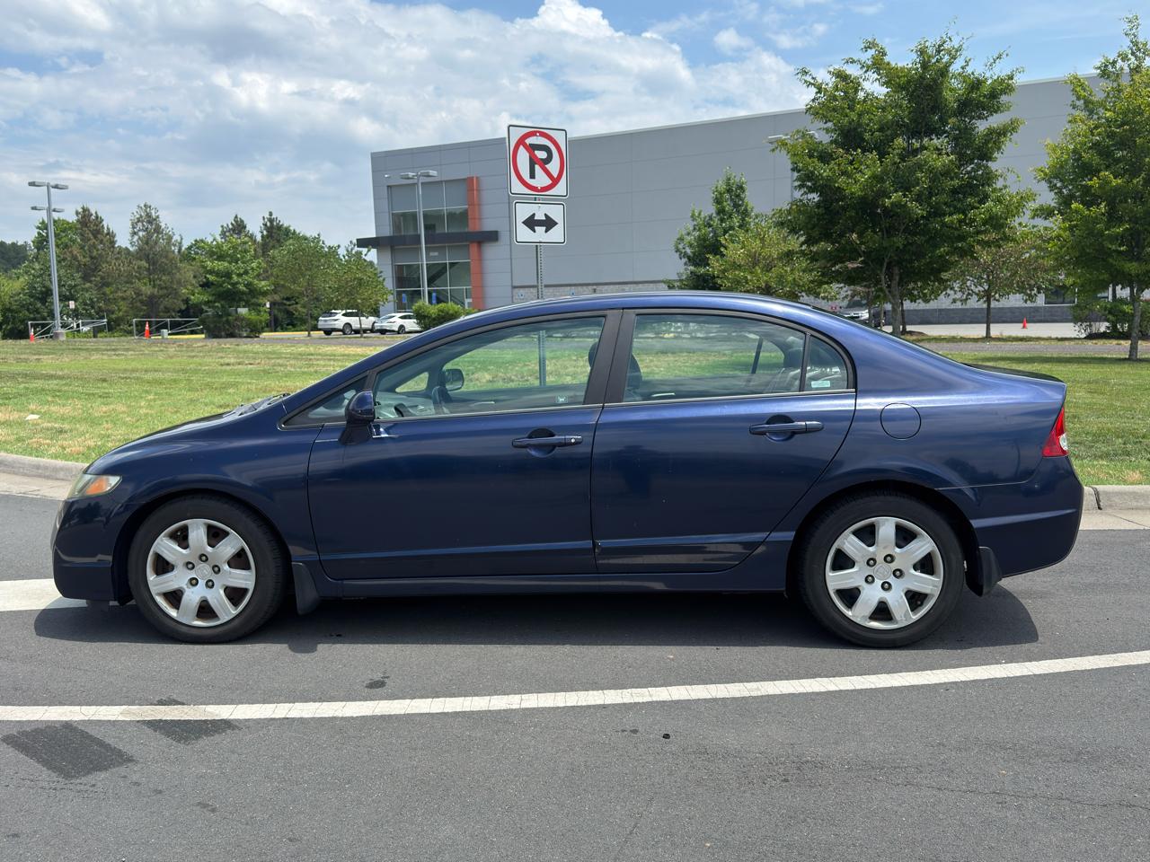 Honda Civic LX 4D Sedan 2009