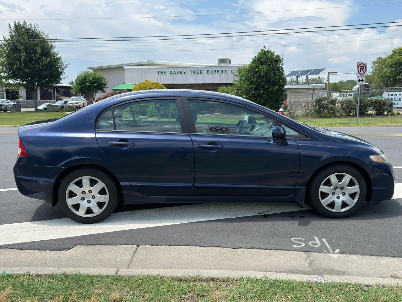 Honda Civic LX 4D Sedan 2009