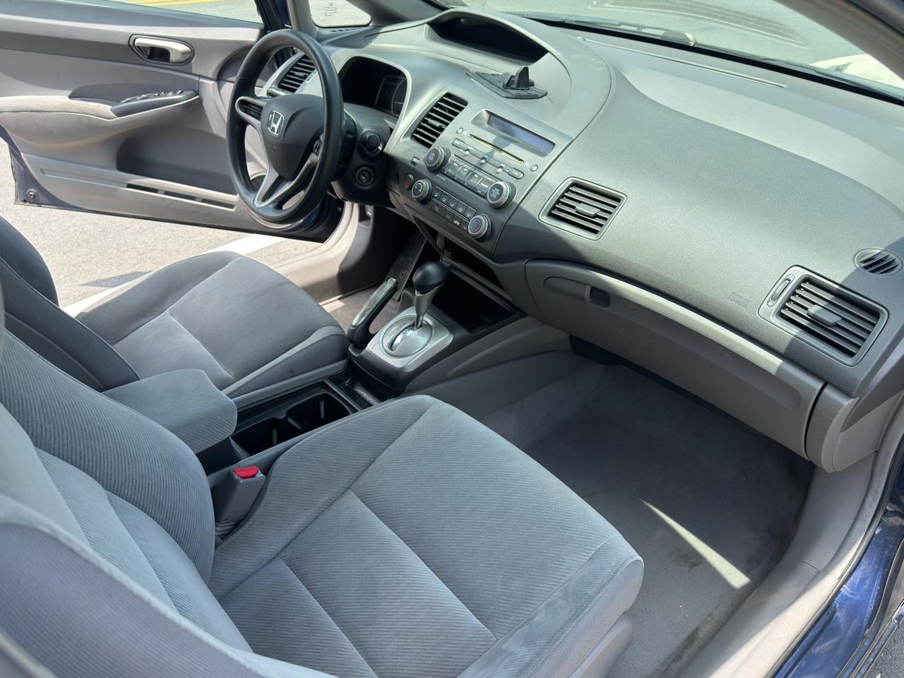 Honda Civic LX 4D Sedan 2009