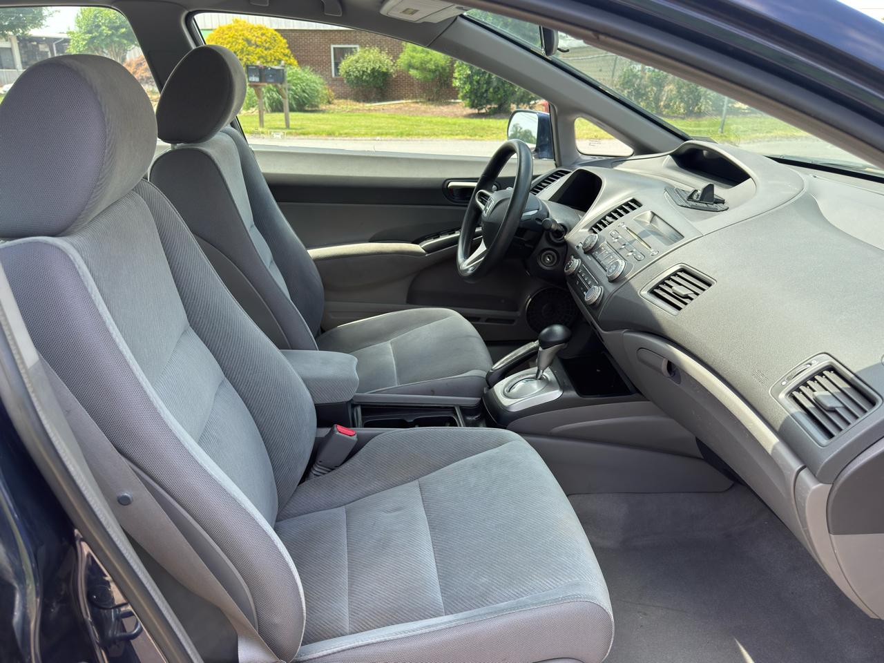 Honda Civic LX 4D Sedan 2009