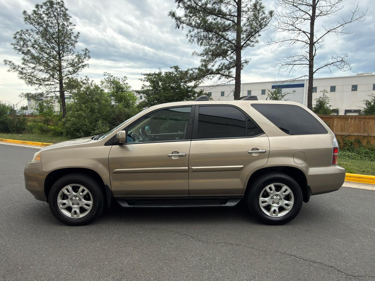 Acura MDX Touring with Navigation System and Rear DVD System 2005