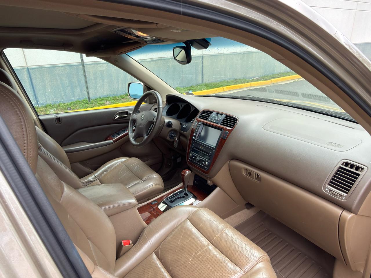 Acura MDX Touring with Navigation System and Rear DVD System 2005