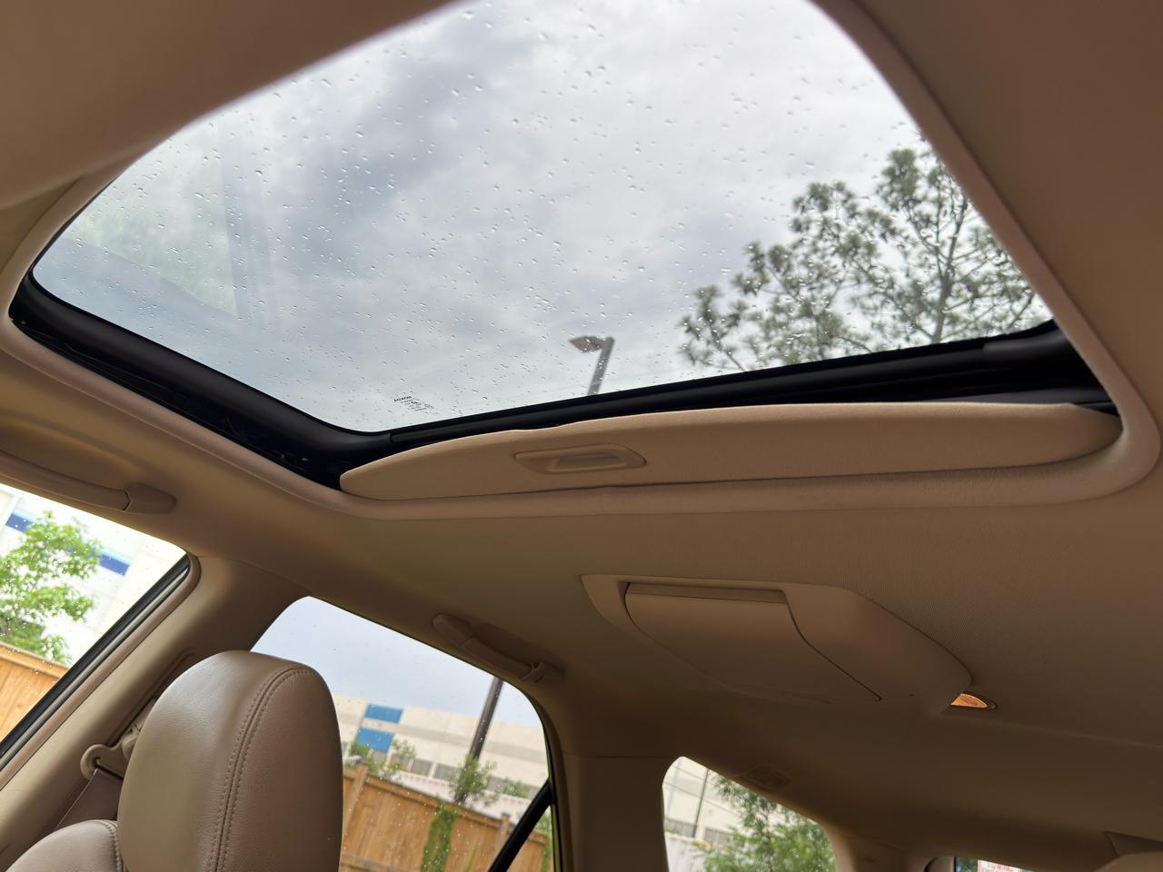 Acura MDX Touring with Navigation System and Rear DVD System 2005