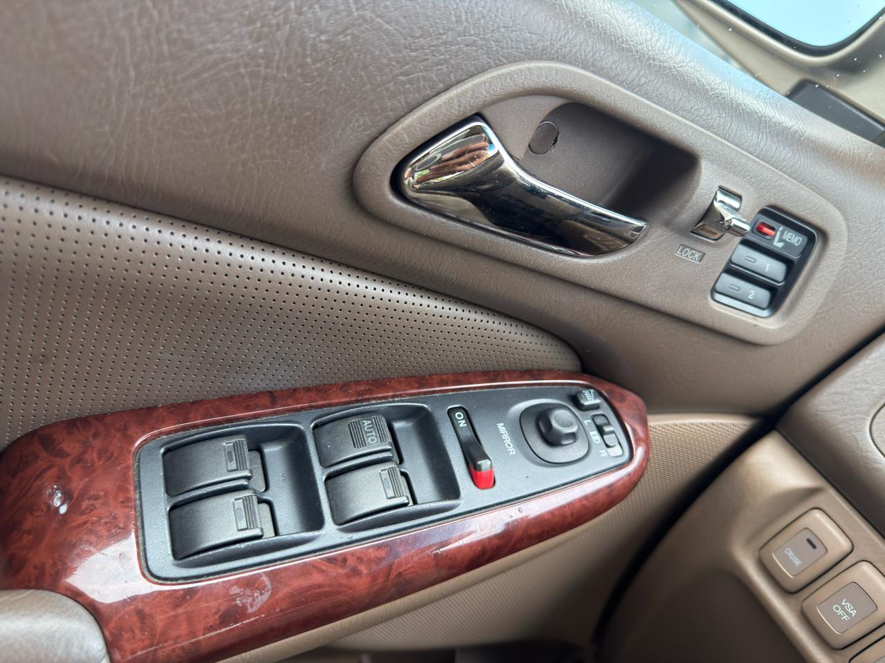 Acura MDX Touring with Navigation System and Rear DVD System 2005