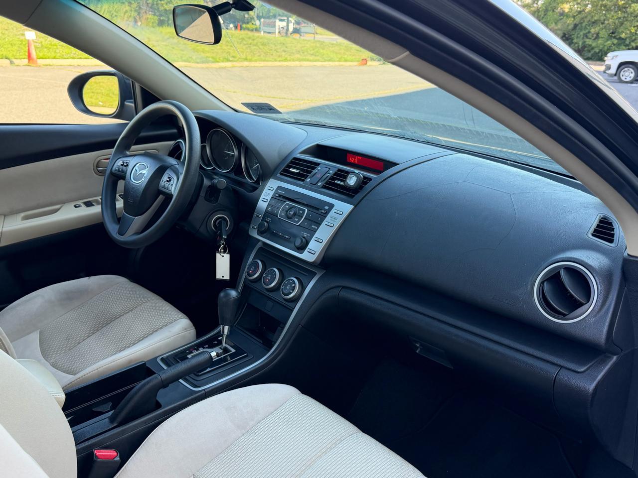 Mazda MAZDA6 i Sport 2012