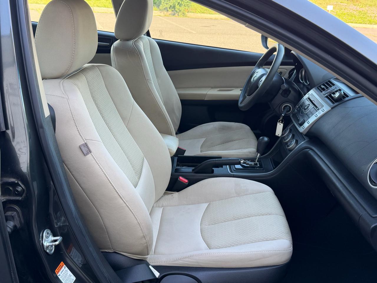 Mazda MAZDA6 i Sport 2012