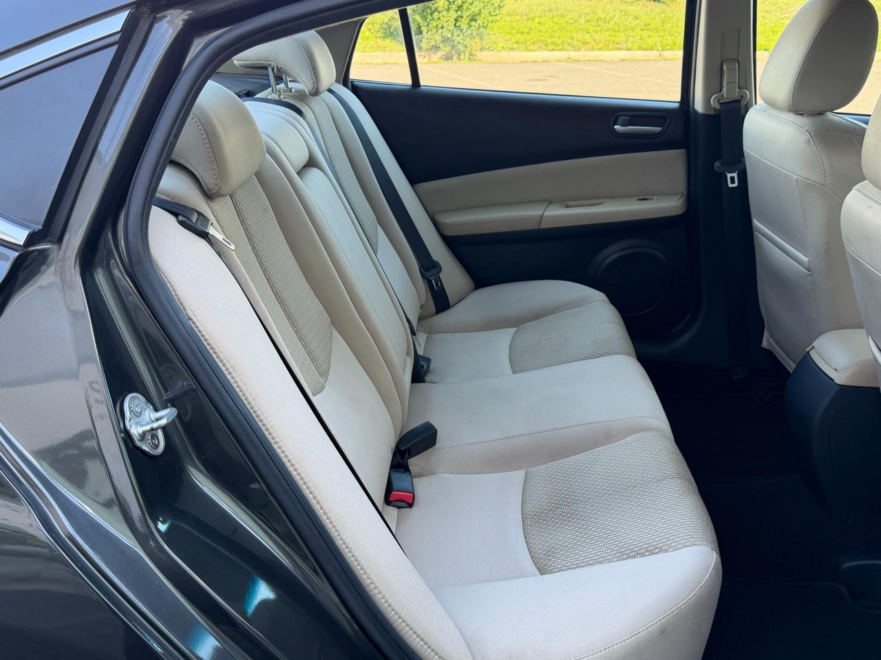 Mazda MAZDA6 i Sport 2012