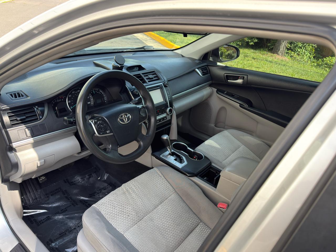 Toyota Camry LE 4D Sedan 2012