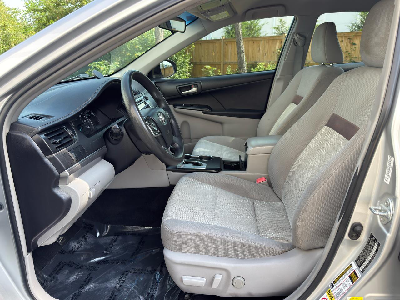Toyota Camry LE 4D Sedan 2012