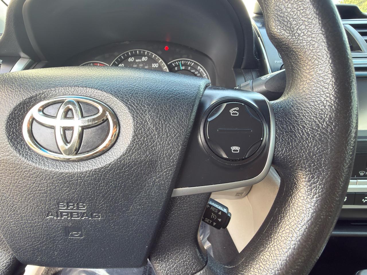 Toyota Camry LE 4D Sedan 2012