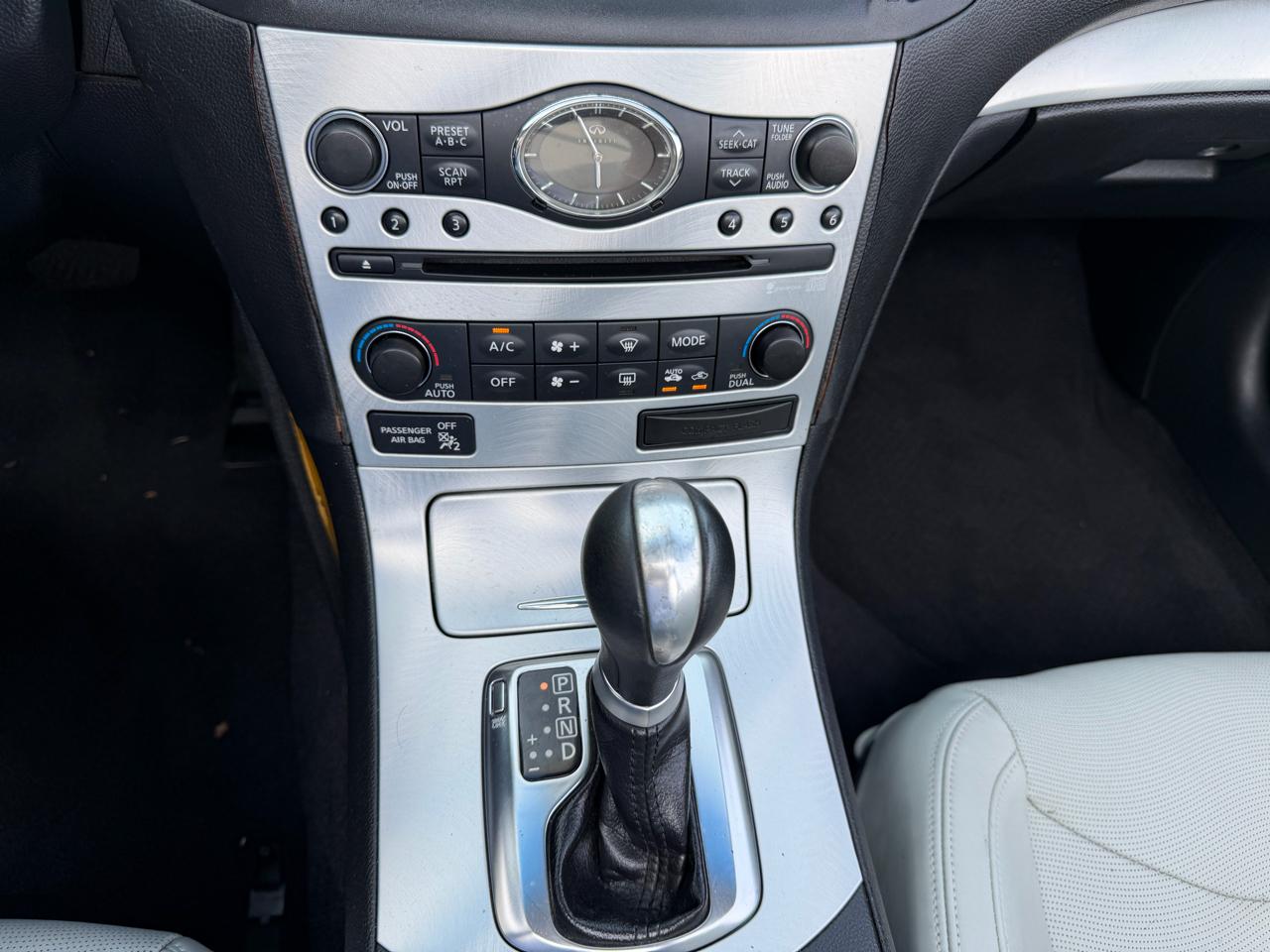 Infiniti G37 Convertible 2dr Base 2009