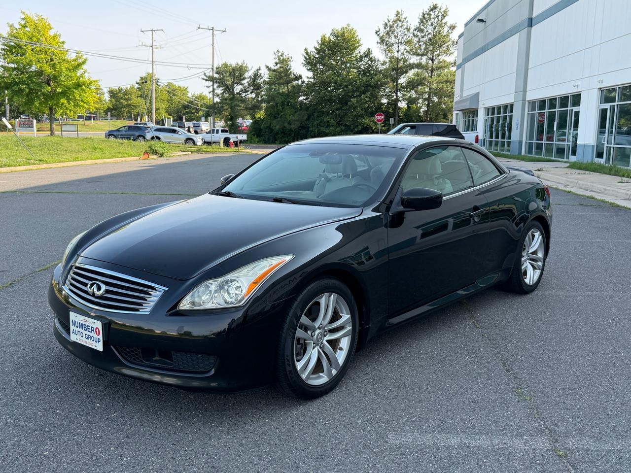 Infiniti G37 Convertible 2dr Base 2009