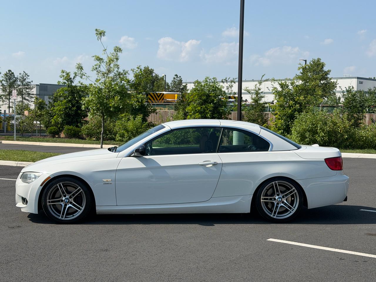 BMW 3-Series 335i Convertible - SULEV 2011