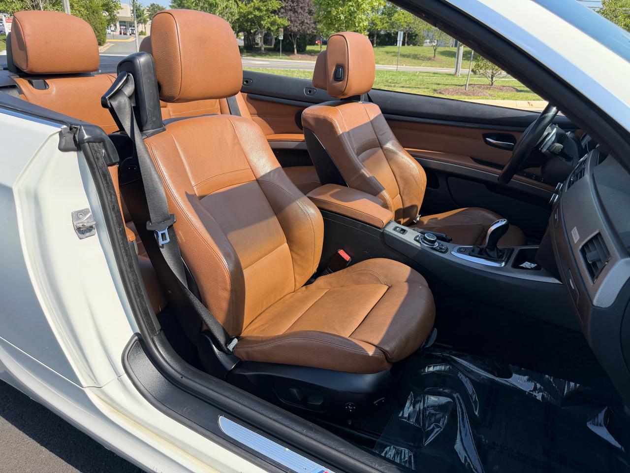 BMW 3-Series 335i Convertible - SULEV 2011