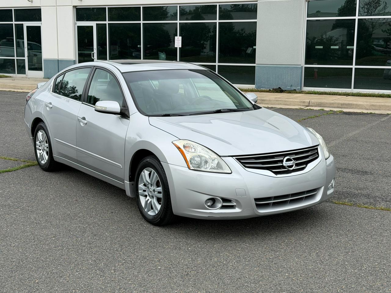 2011 Nissan Altima 4dr Sdn I4 2.5 SL