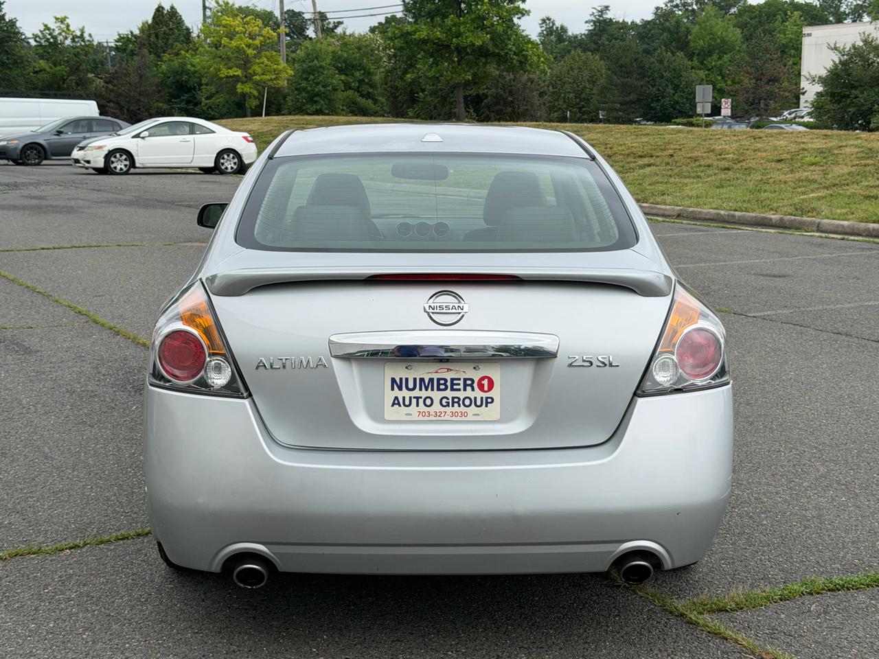 Nissan Altima 4dr Sdn I4 2.5 SL 2011