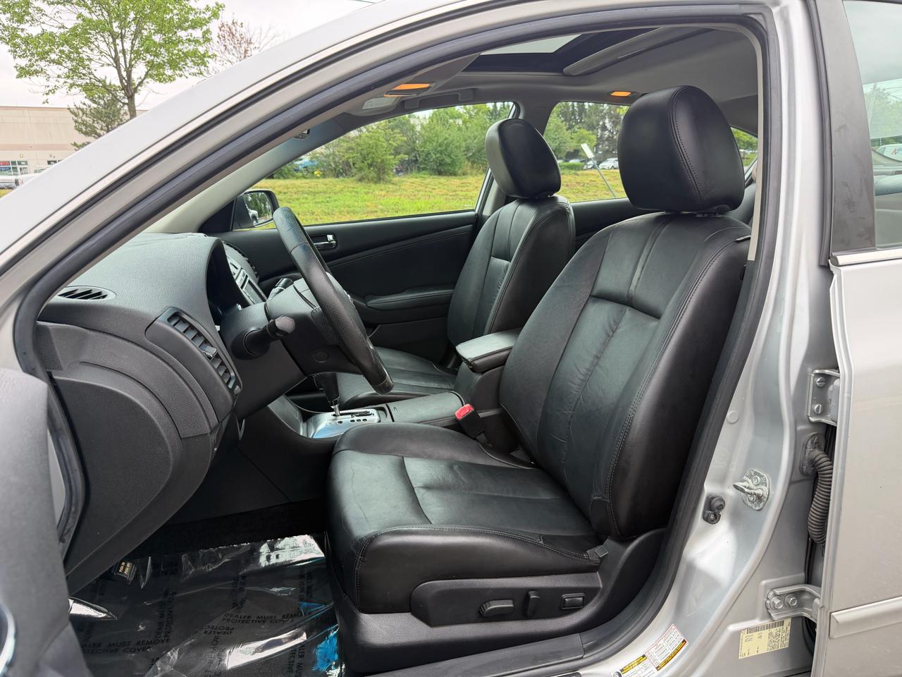 Nissan Altima 4dr Sdn I4 2.5 SL 2011