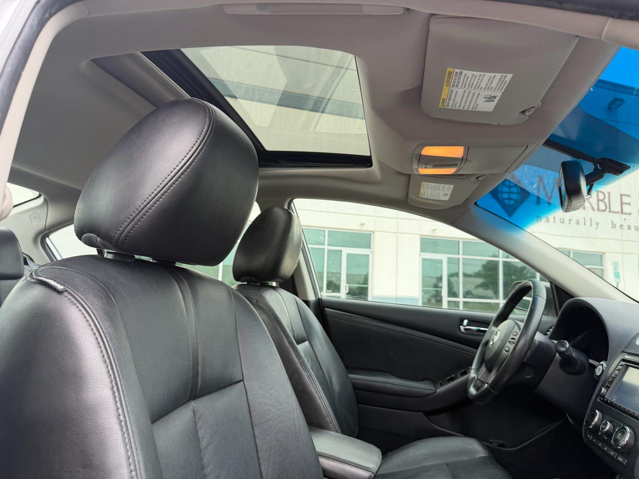 Nissan Altima 4dr Sdn I4 2.5 SL 2011
