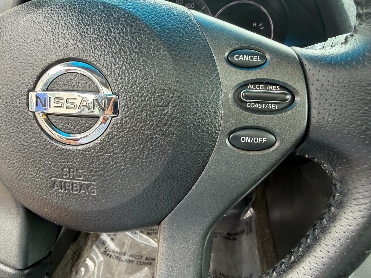 Nissan Altima 4dr Sdn I4 2.5 SL 2011