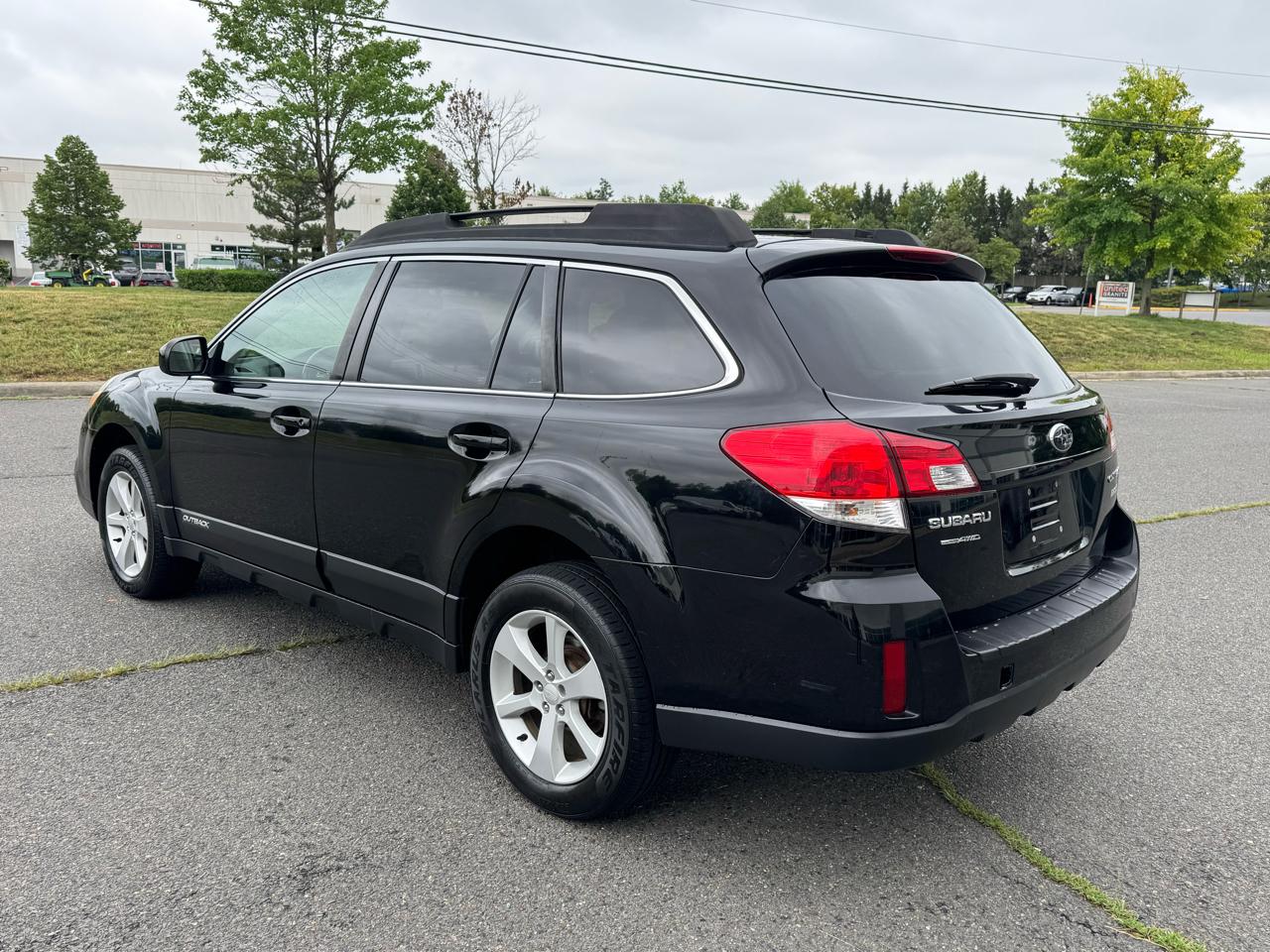 Subaru Outback 2.5i Premium 2013